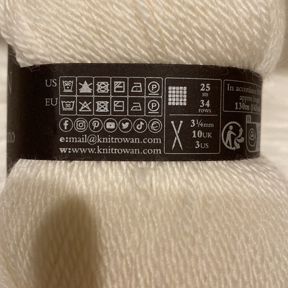 8-skeins, Rowan Baby Cashsoft Merino Yarn #102 Cream, NWTags @, all same dye lot - Picture 7 of 15